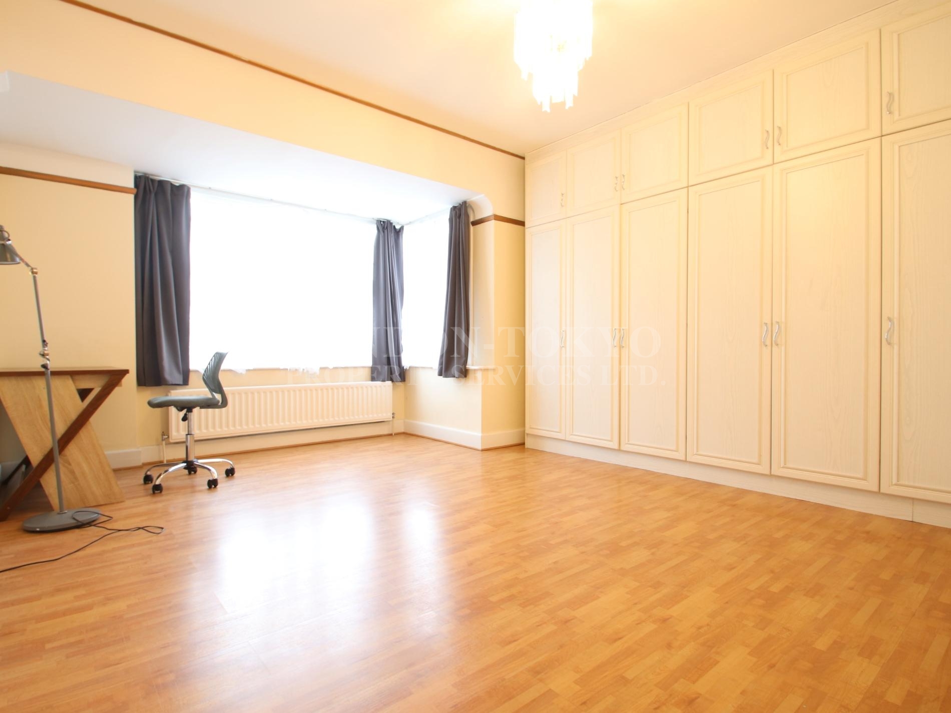 Oxford Court W3 :: London-Tokyo Property Service
